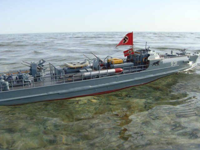 S-100 on water.JPG